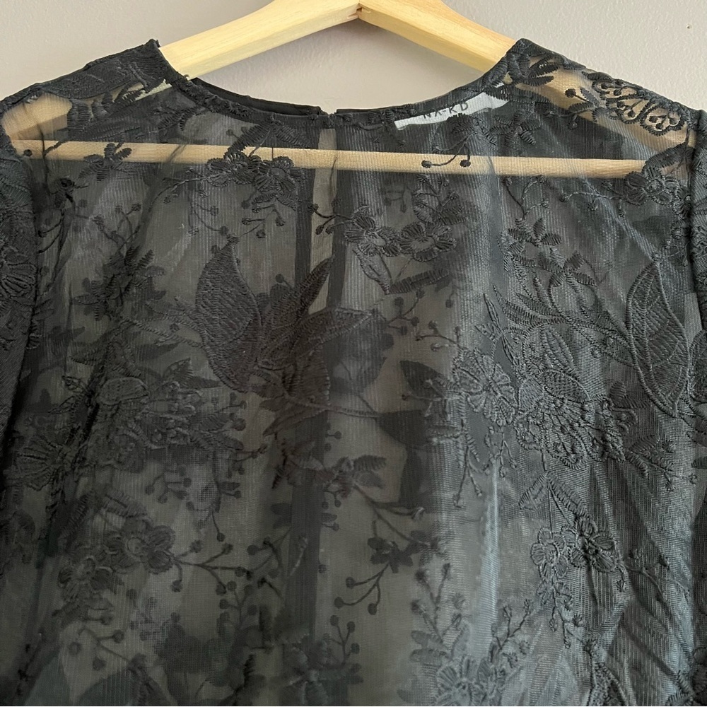 NA-KD Women’s Black Floral Lace Sheer Top Embroidered Elegant Size 40 - Picture 5 of 16